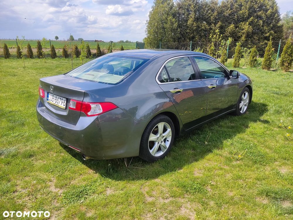 Honda Accord 2.0 Comfort - 12