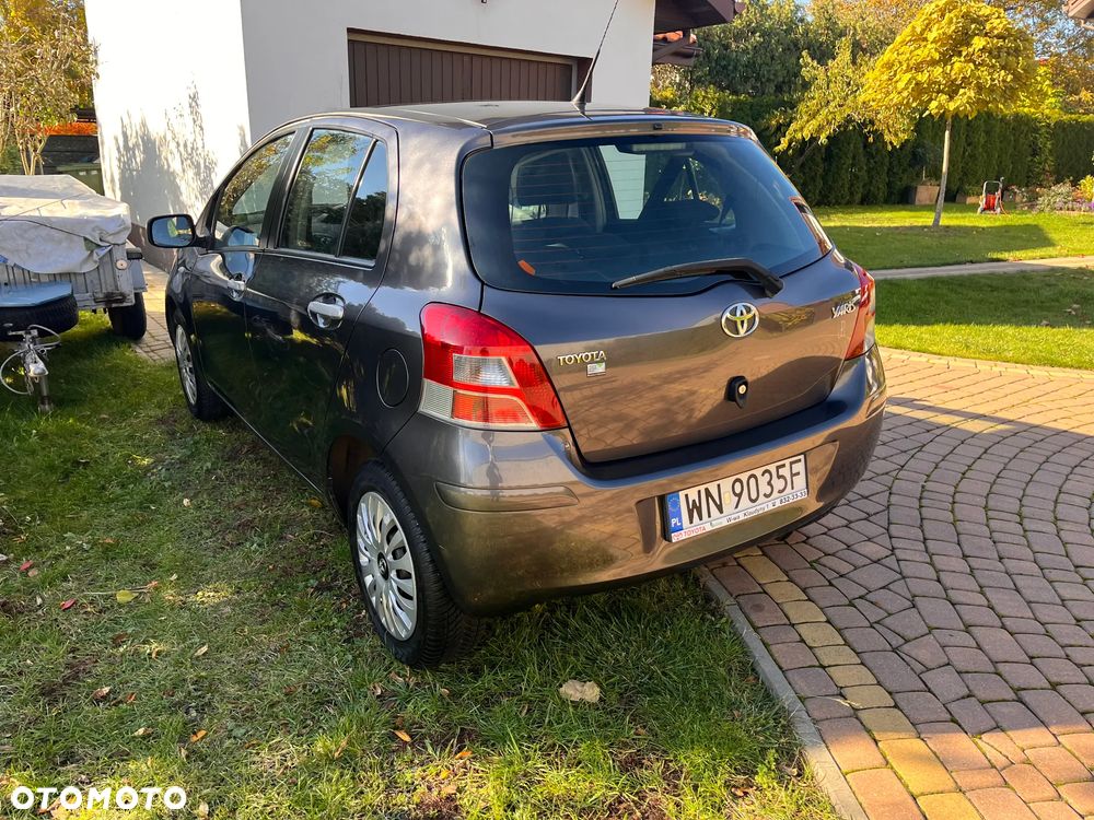 Toyota Yaris - 6