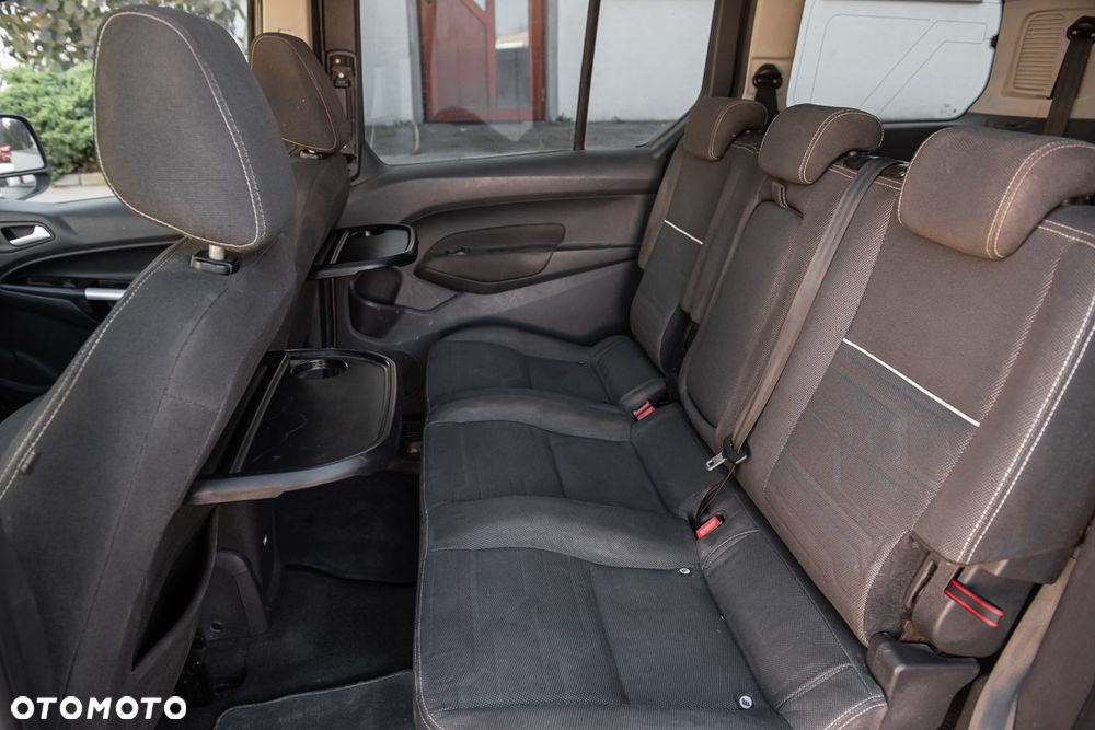 Ford Tourneo Connect - 19