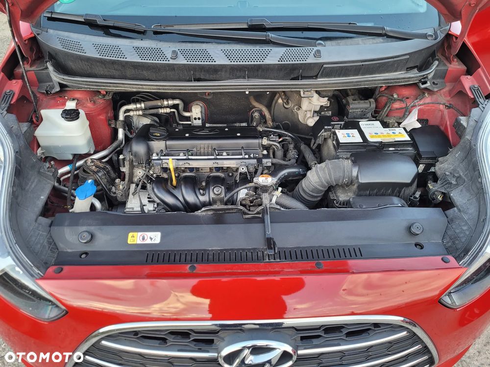 Hyundai ix20 1.4 blue YES - 32