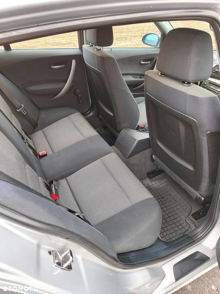 BMW Seria 1 - 10