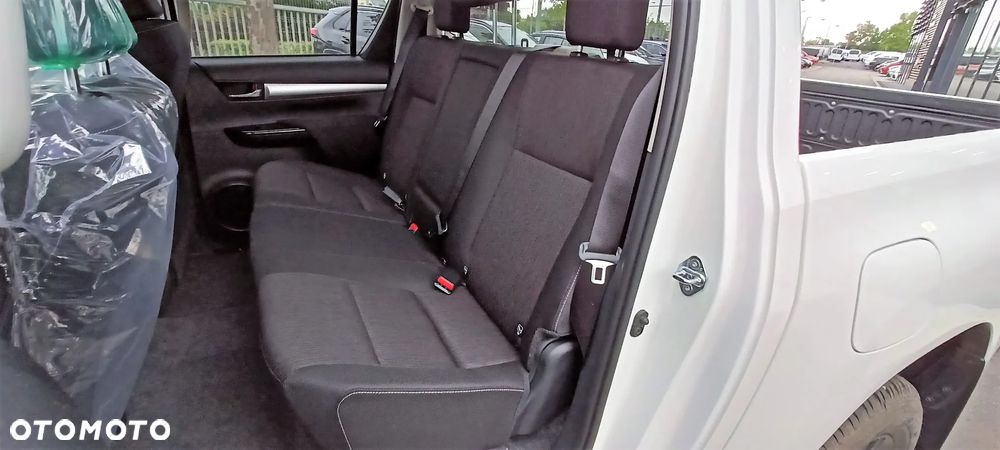 Toyota Hilux 2.8 D-4D Double Cab SR5 4x4 - 12