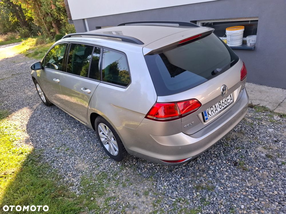 Volkswagen Golf - 5
