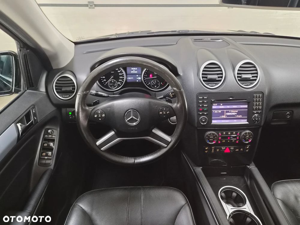 Mercedes-Benz ML - 16