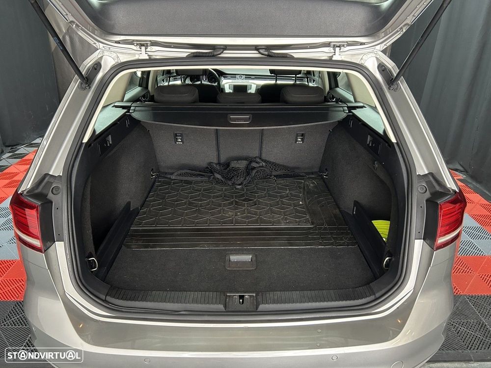 VW Passat Variant 1.6 TDI Confortline DSG - 7
