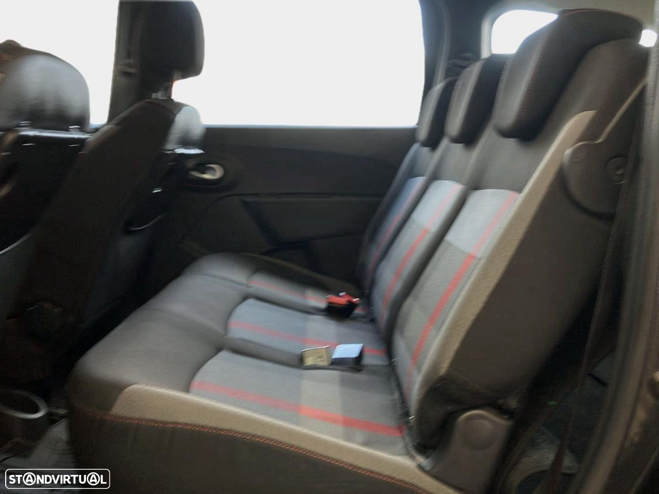 Dacia Lodgy - 15
