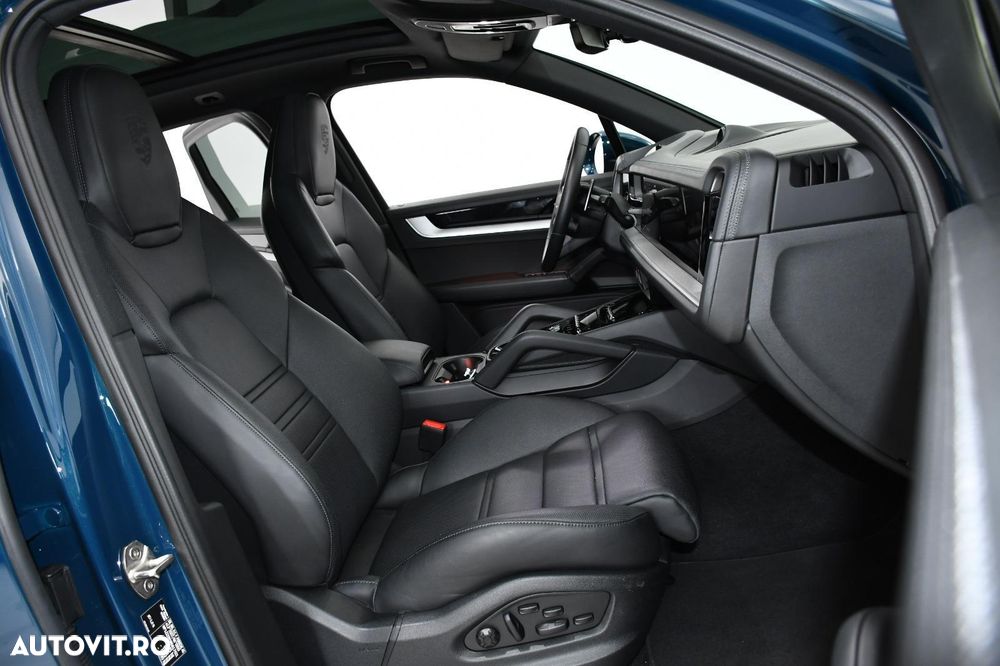 Porsche Cayenne - 13