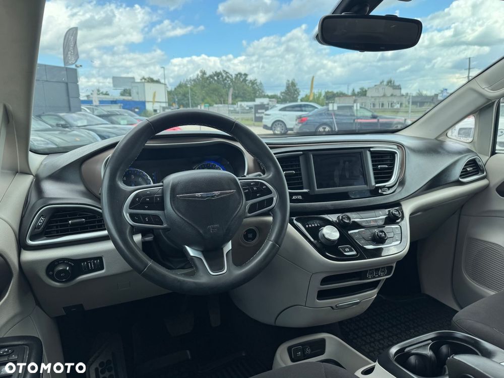 Chrysler Voyager - 12
