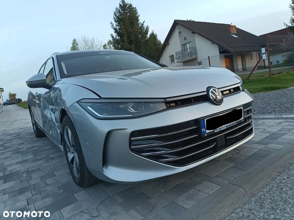 Volkswagen Passat - 2