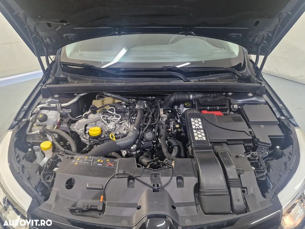 Renault Megane TCe Business - 17