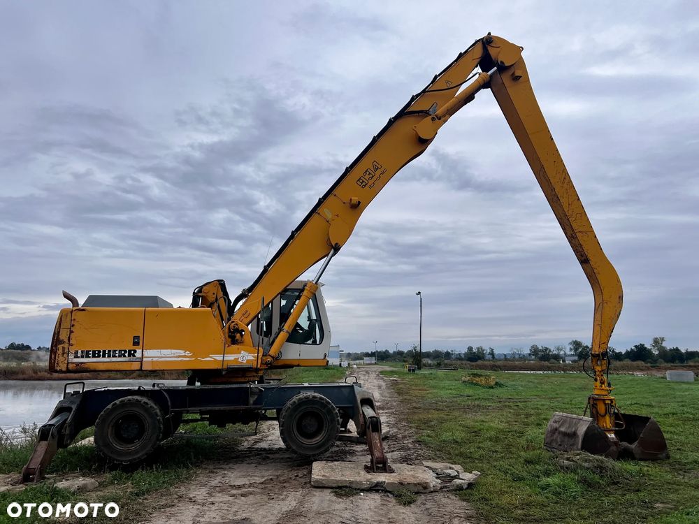 Liebherr A934 934 - 2