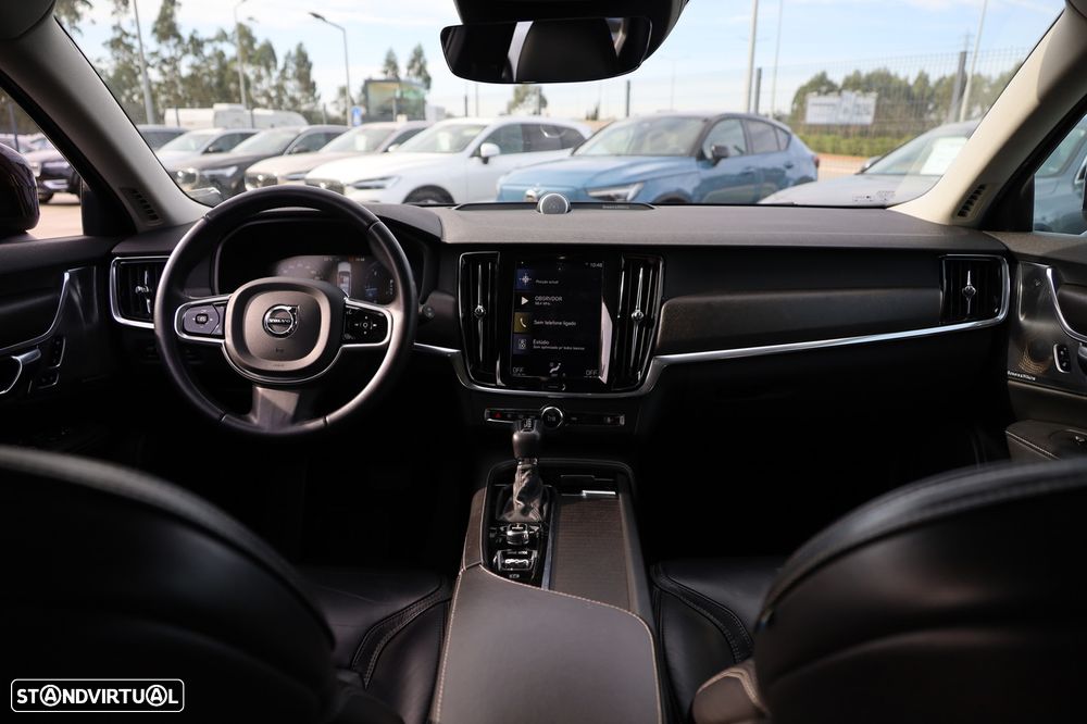 Volvo V90 Cross Country 2.0 D4 Pro AWD Geartronic - 33