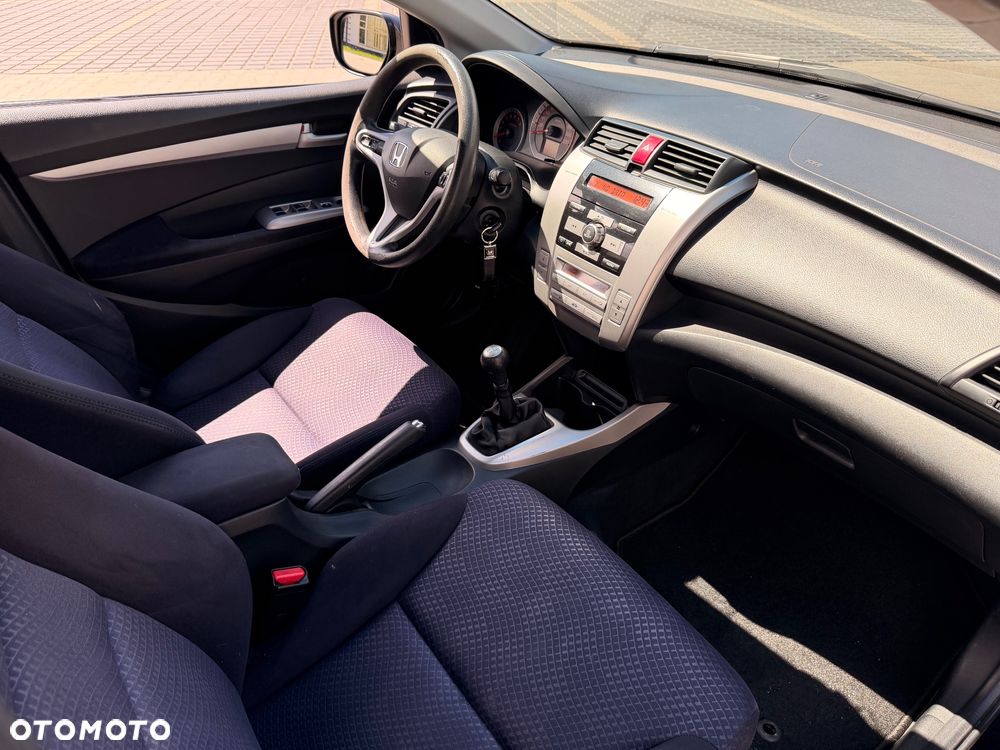 Honda City 1.4 Comfort - 15