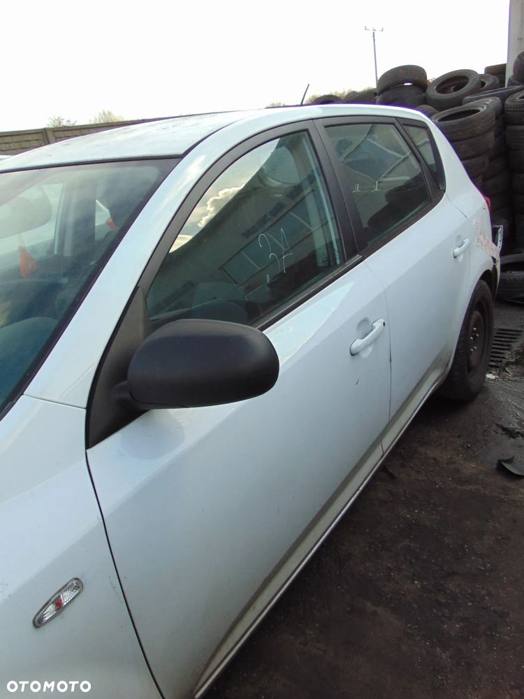 DRZWI LEWE PRZÓD PRZEDNIE KIA CEED I WD - 1