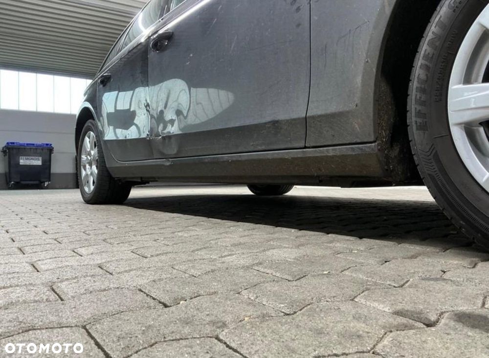 Audi A4 Avant 1.8 TFSI Ambiente - 3