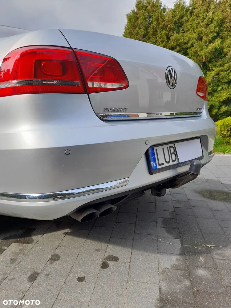 Volkswagen Passat 2.0 TDI Comfortline - 14