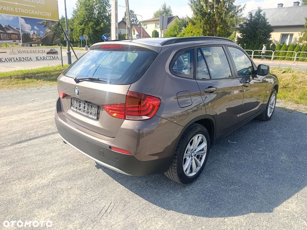 BMW X1 sDrive18d xLine - 8