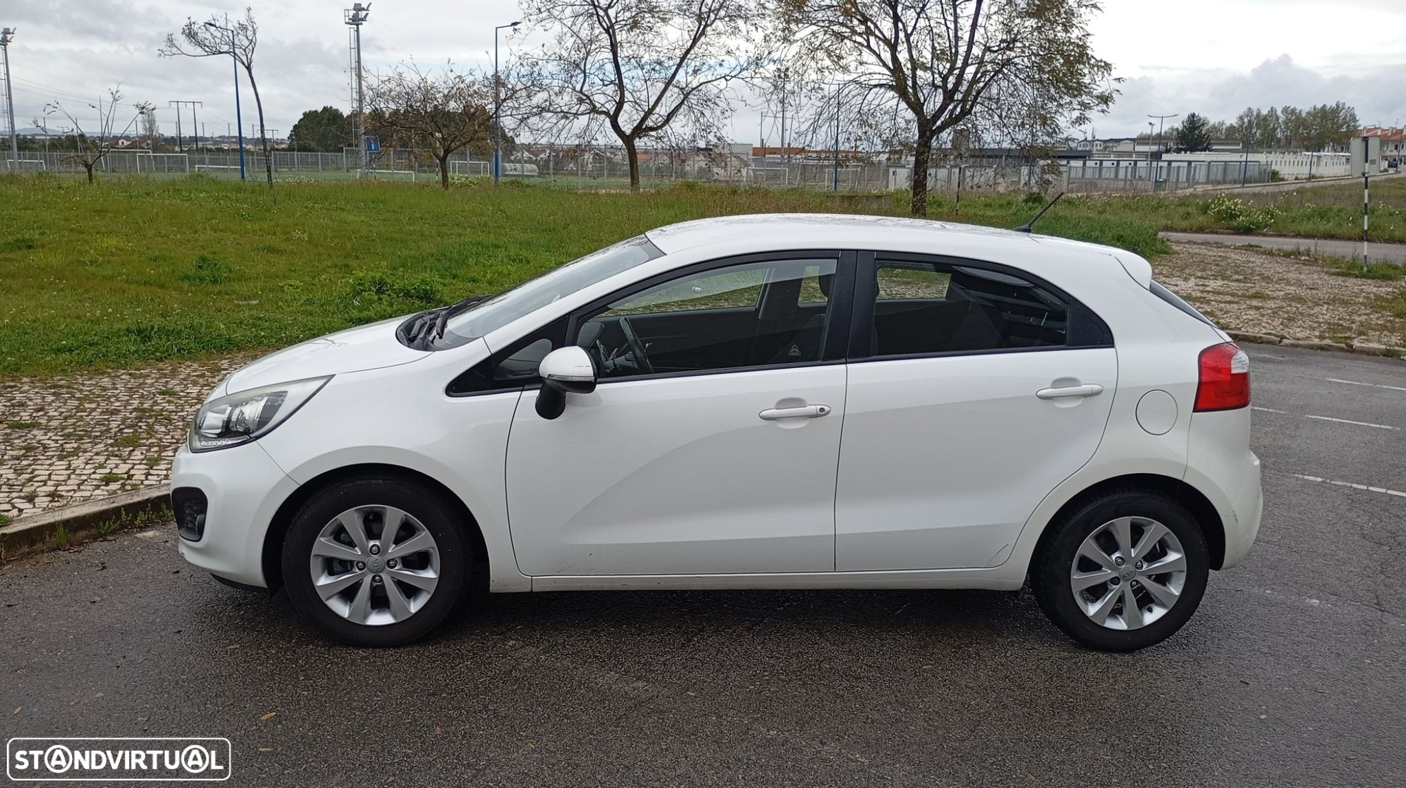 Kia Rio 1.2 CVVT LX - 4