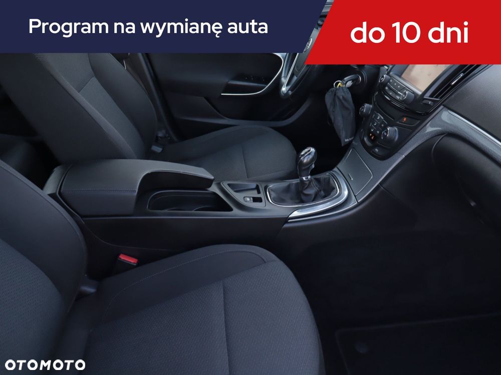 Opel Insignia - 11