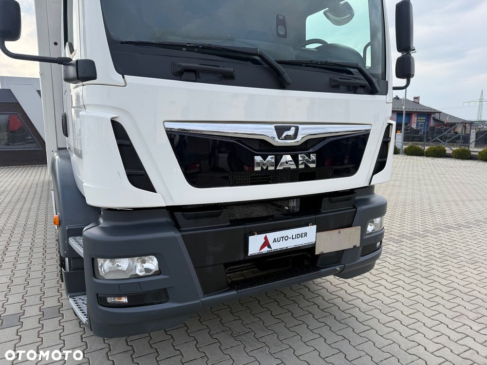MAN TGM 18.290 / KONTENER 8,70M + WINDA / DMC 18T / 293.000KM / SPROWADZONY / STAN BDB / / / - 31
