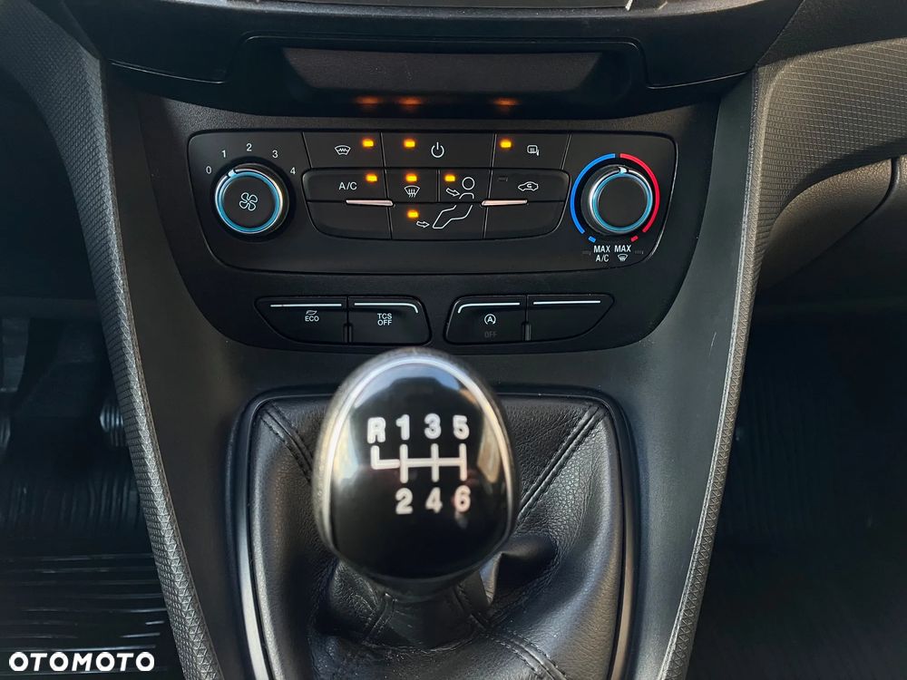 Ford TRANSIT CONNECT - 26