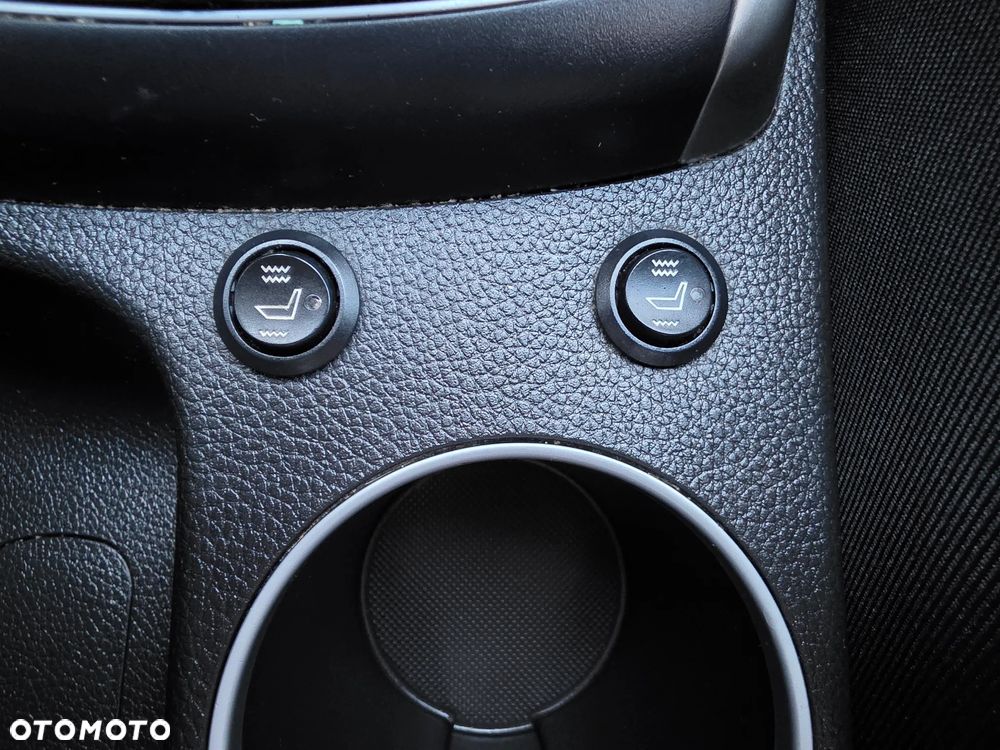 Hyundai i30 blue 1.4 Classic Navigation - 26