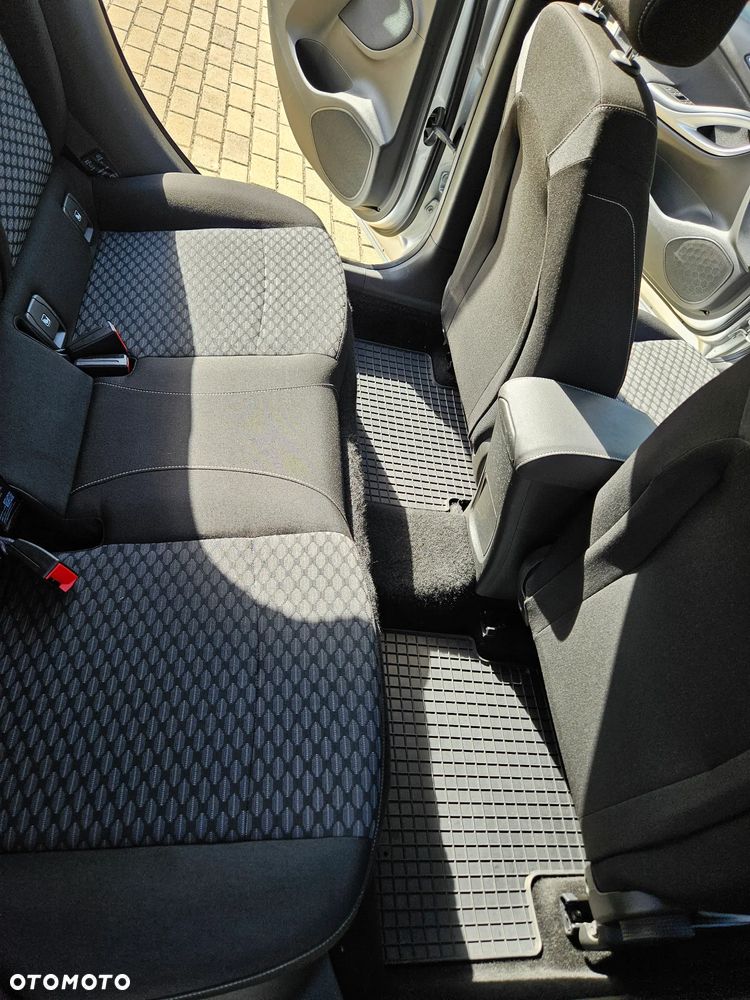 Opel Astra 1.4 T Enjoy - 29
