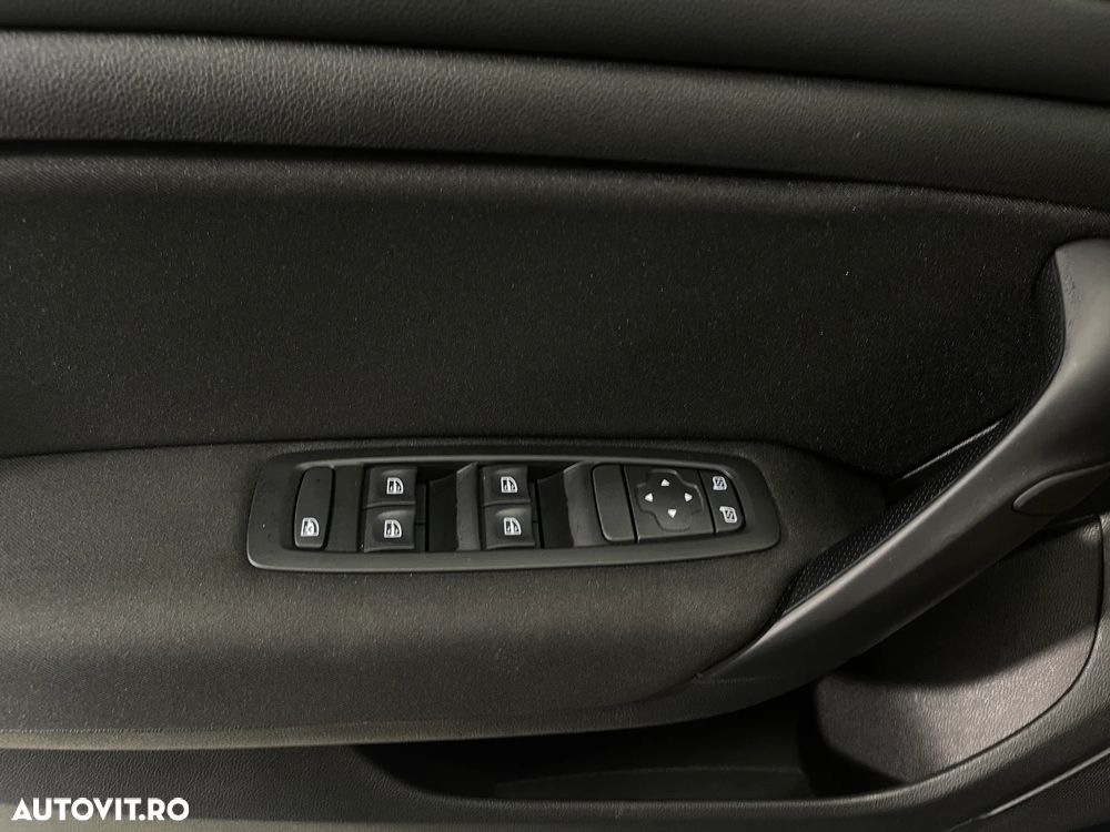 Renault Megane TCe 140 GPF Equilibre - 17