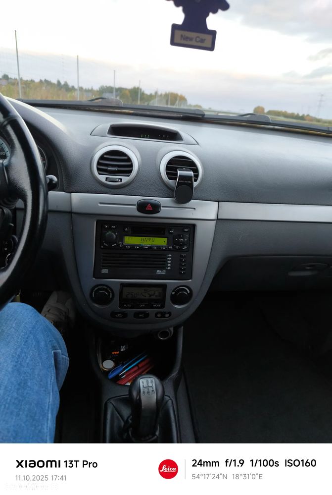 Chevrolet Nubira 2.0 Kombi D CDX - 8