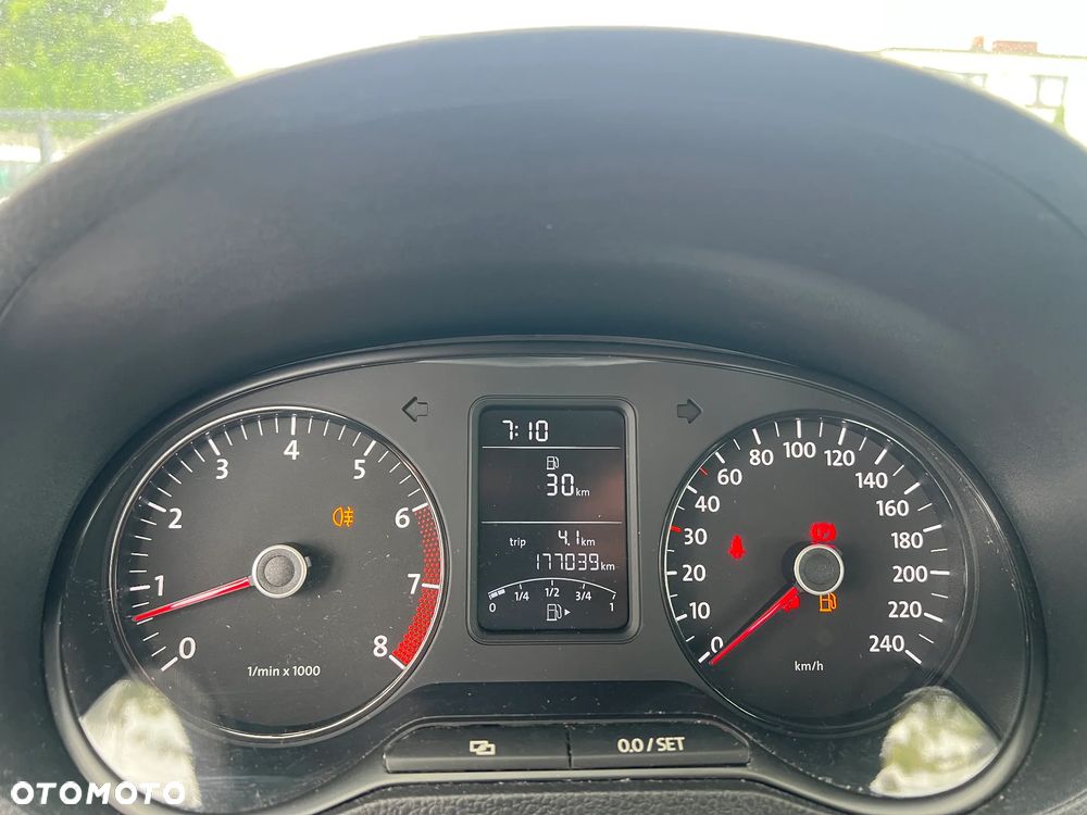 Volkswagen Polo 1.2 Style - 14