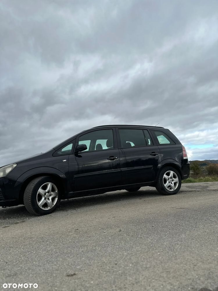 Opel Zafira - 14