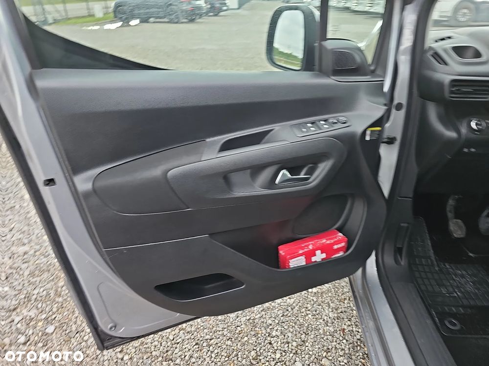 Opel Combo - 22