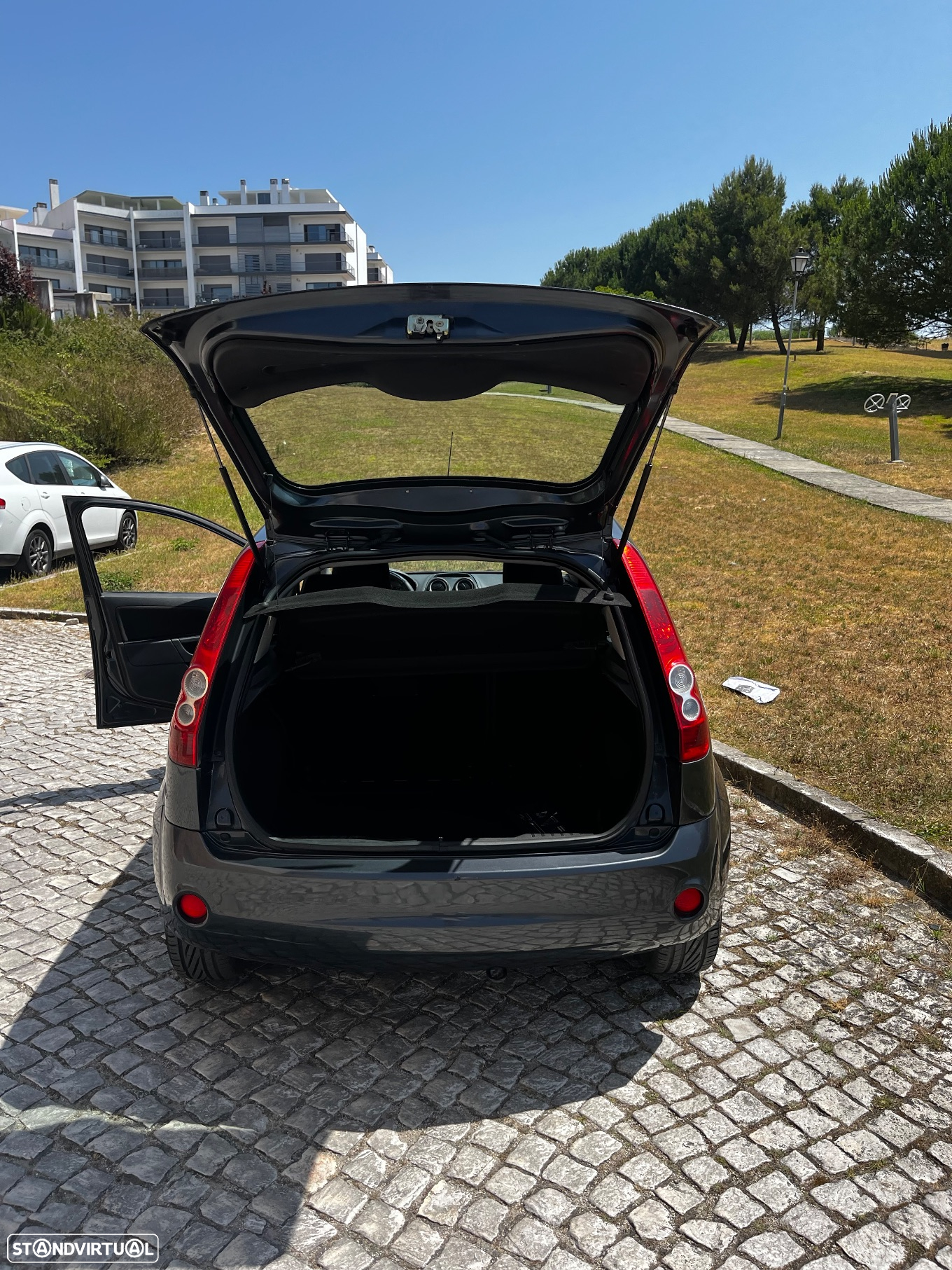 Ford Fiesta 1.25 Connection - 12