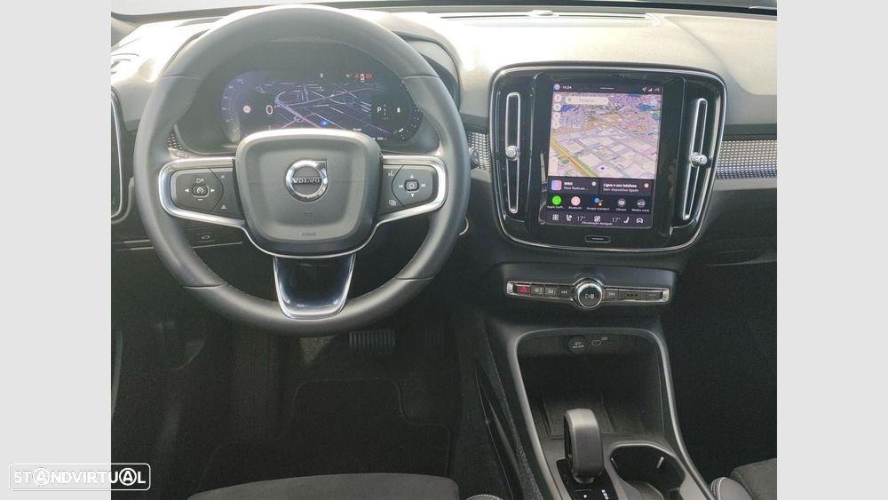 Volvo XC 40 2.0 B3 Core — fotografia 14
