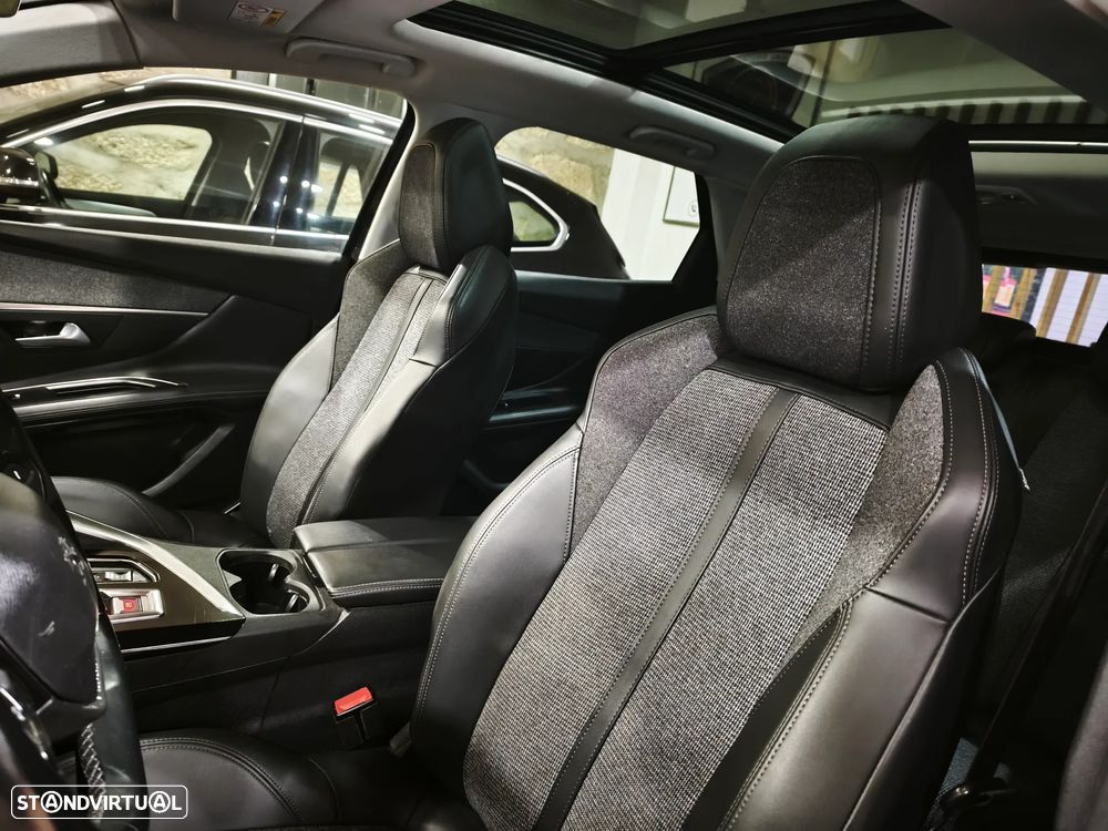 Peugeot 3008 225 e-EAT8 Allure Pack - 17