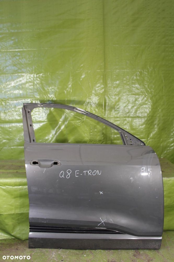 Drzwi Audi Q8 E-Tron po 2018r. przód prawy - 1