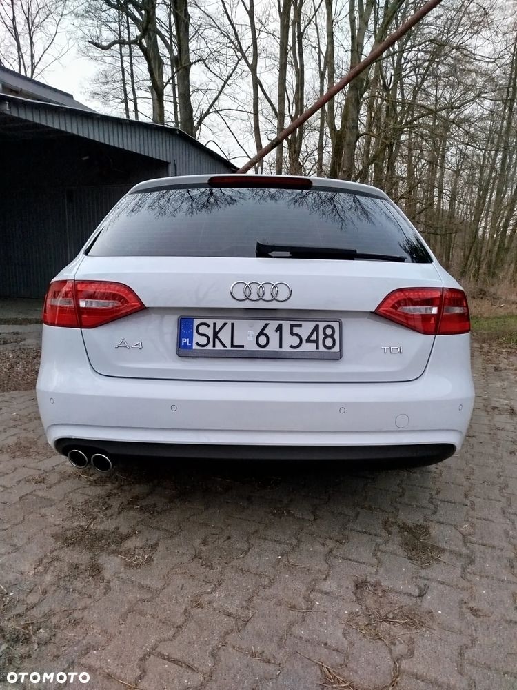 Audi A4 Avant 2.0 TDI DPF Ambiente - 8