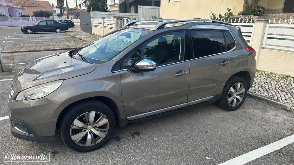 Peugeot 2008 1.6 e-HDi Allure 2-Tronic - 5