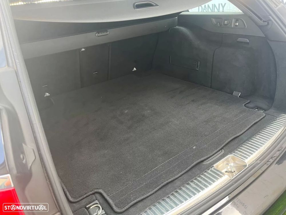 Mercedes-Benz E 220 d Avantgarde - 9