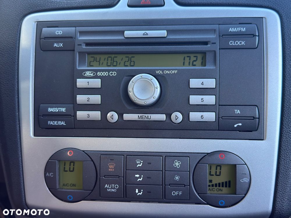 Ford Focus 1.6 Comfort - 31