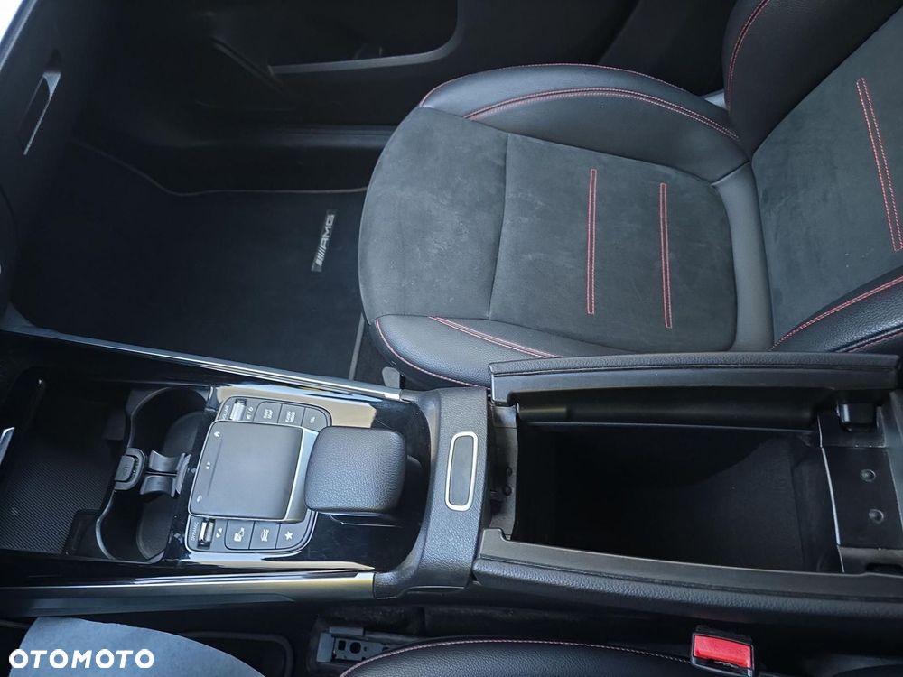 Mercedes-Benz GLB 220 d 4-Matic Style 8G-DCT - 15