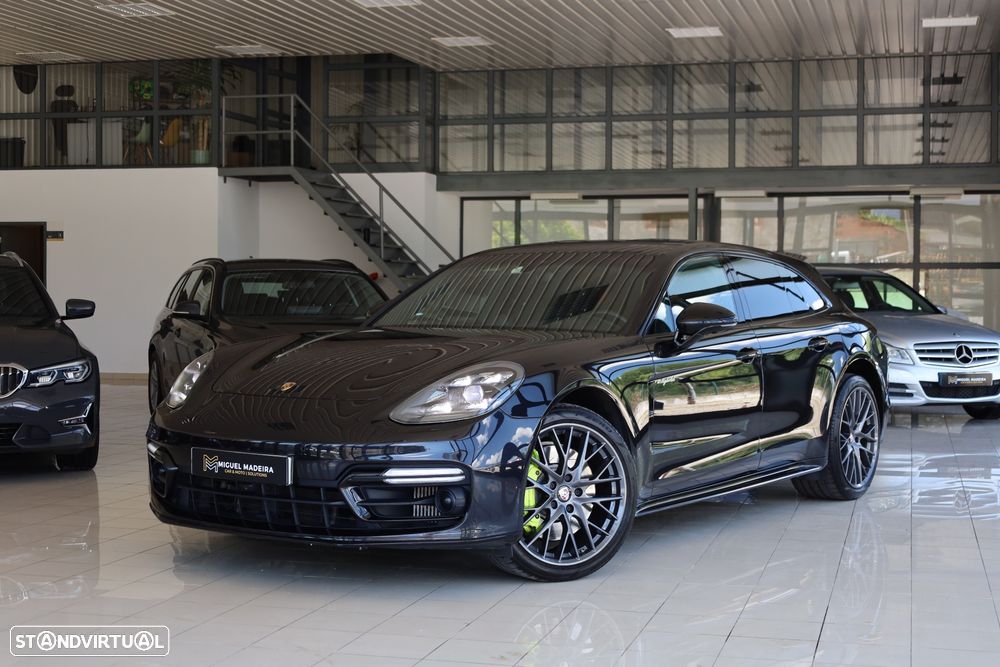Porsche Panamera Sport Turismo - 17
