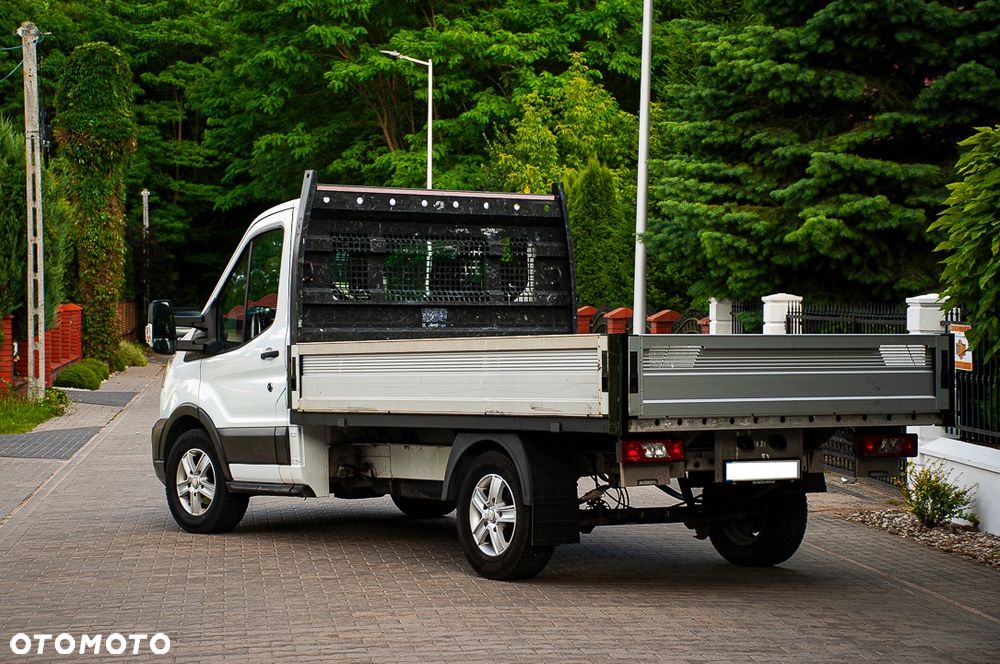 Ford Transit - 13