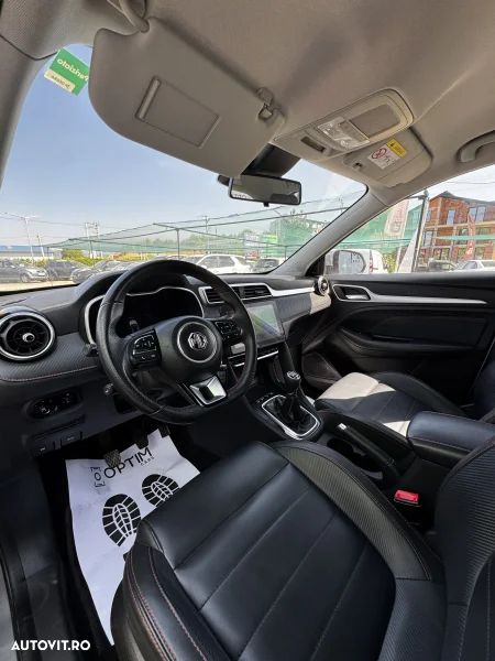 MG ZS 1.5 GSL 5MT Exclusive - 14
