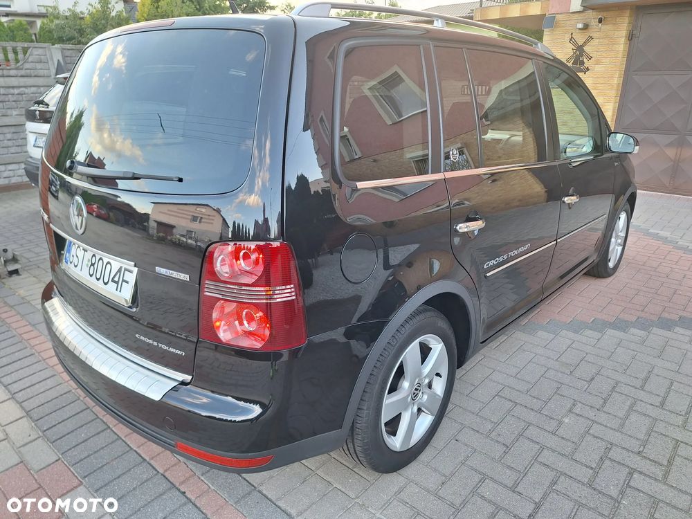 Volkswagen Touran 1.9 TDI DPF Highline - 9
