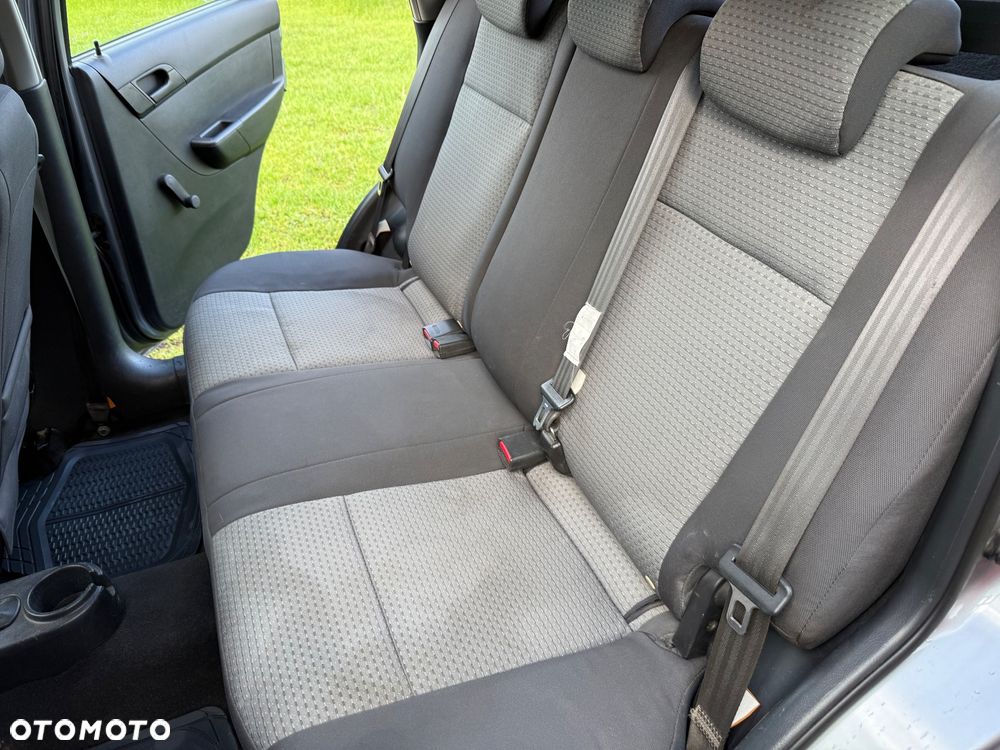 Chevrolet Aveo - 11