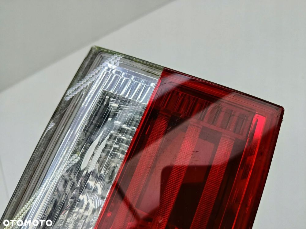 BMW X3 E83 LIFT LAMPA PRAWA TYŁ W KLAPĘ LED 7162214 - 6