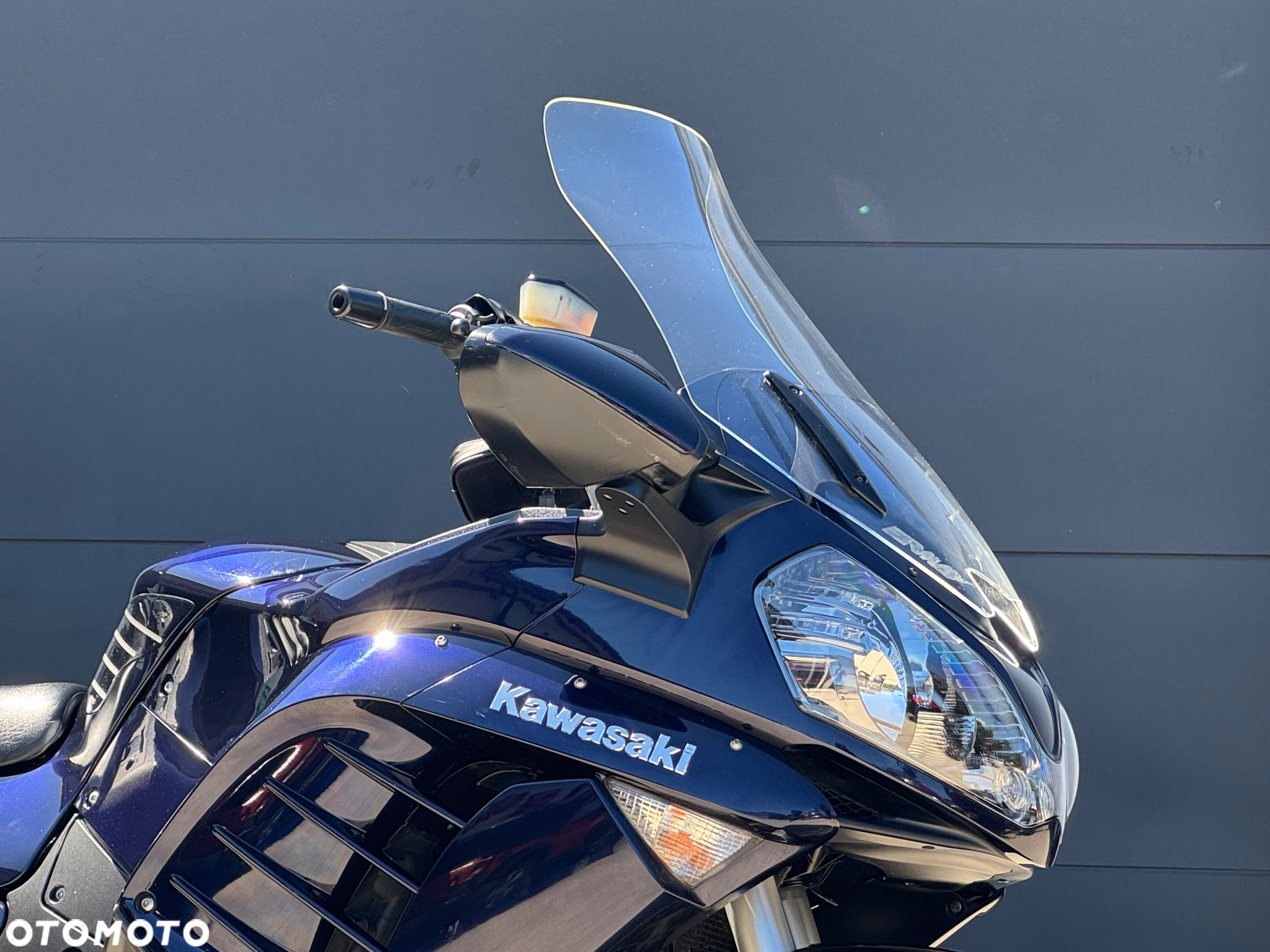 Kawasaki GTR - 2