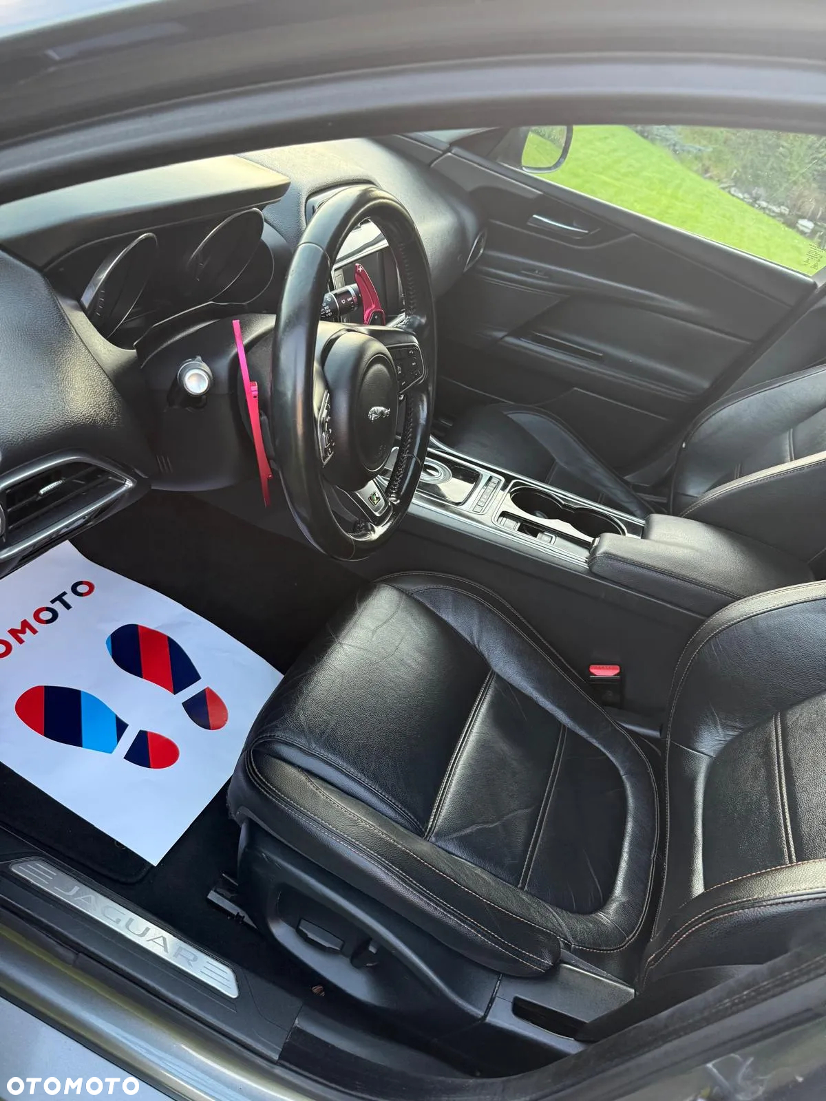 Jaguar XE 2.0 D R-Sport - 9