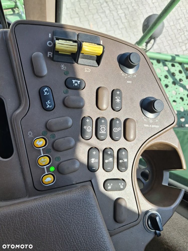 John Deere T 660i - 28